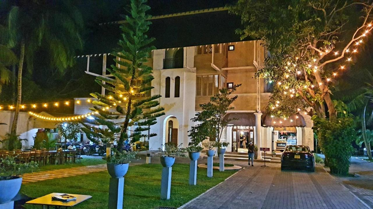 Katunayaka Hotel Leaf On Lagoon מראה חיצוני תמונה